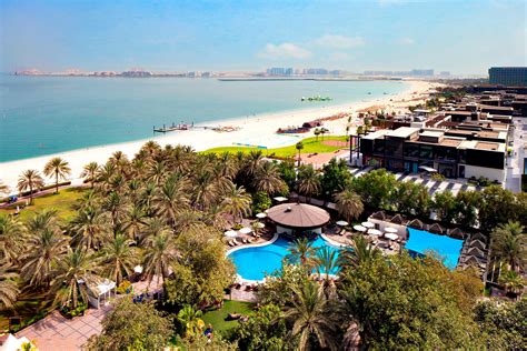 Which Jumeirah hotels are closest to the Burj Khalifa? What are Jumeirah's most luxurious hotels in Dubai? Which Jumeirah hotels are ideal for family vacations and staycations in …